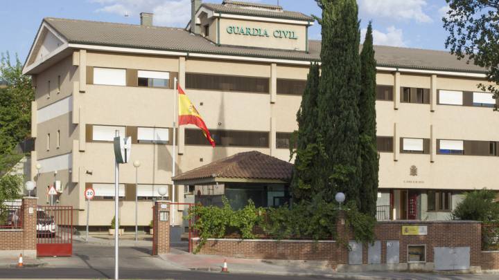 Villar sigue retenido mientras la RFEF retoma su actividad