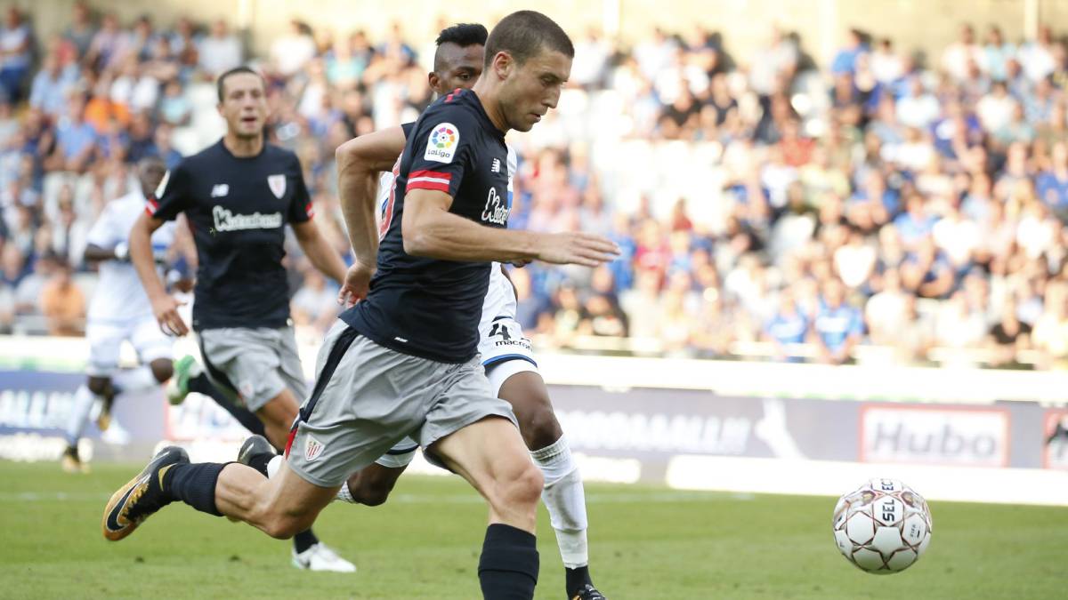 De Marcos durante el amistoso entre el Brujas y el Athletic.