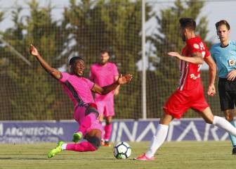 Primera derrota ante el Almería y posible lesión grave de Roger