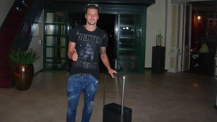 Kuzmanovic llegó y ya son
30 jugadores en Holanda