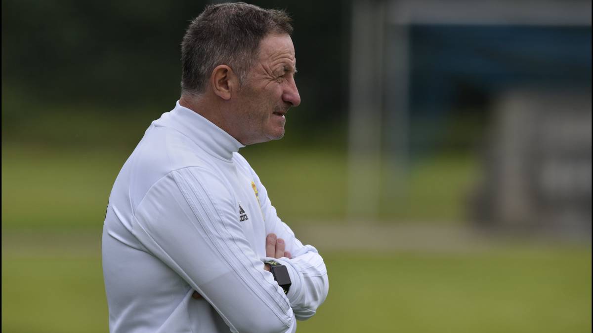 Anquela en un entrenamiento del Real Oviedo.