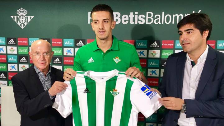 Feddal en su presentación.
