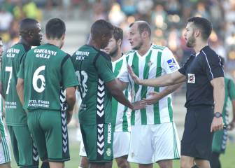 Zozulya ha jugado con el Betis este verano más que en la 16-17