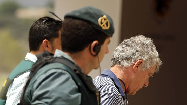 El juez Pedraz decidirá si Villar sigue en prisión.