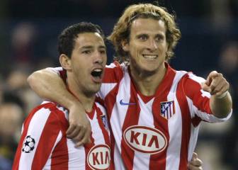 Maxi Rodríguez y Forlán siguen dando guerra en el fútbol