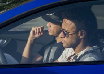 Neymar confirma su salida y se dirige a Londres