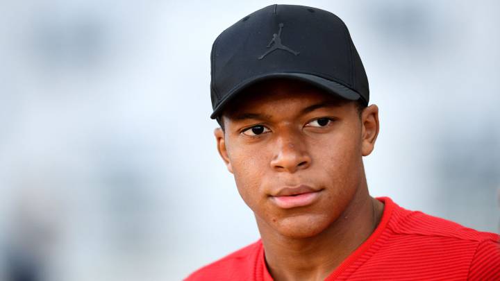 El delantero francés del Mónaco, Kylian Mbappé, durante un partido.
