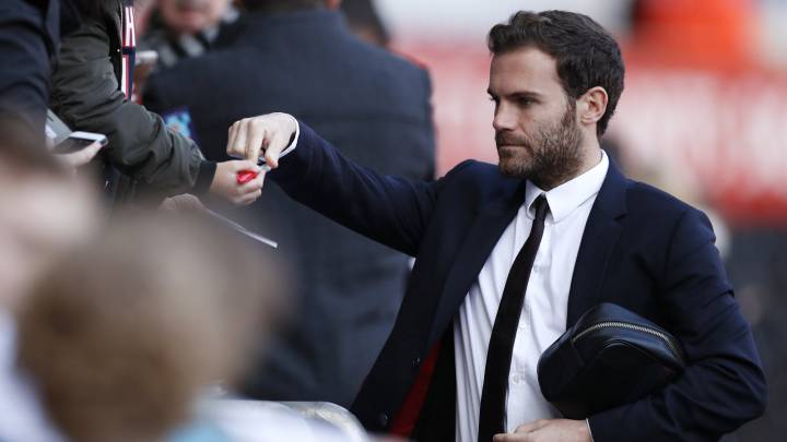 Juan Mata donará el 1% de su salario.