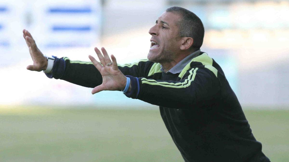 Exentrenador del Lorca Deportiva.