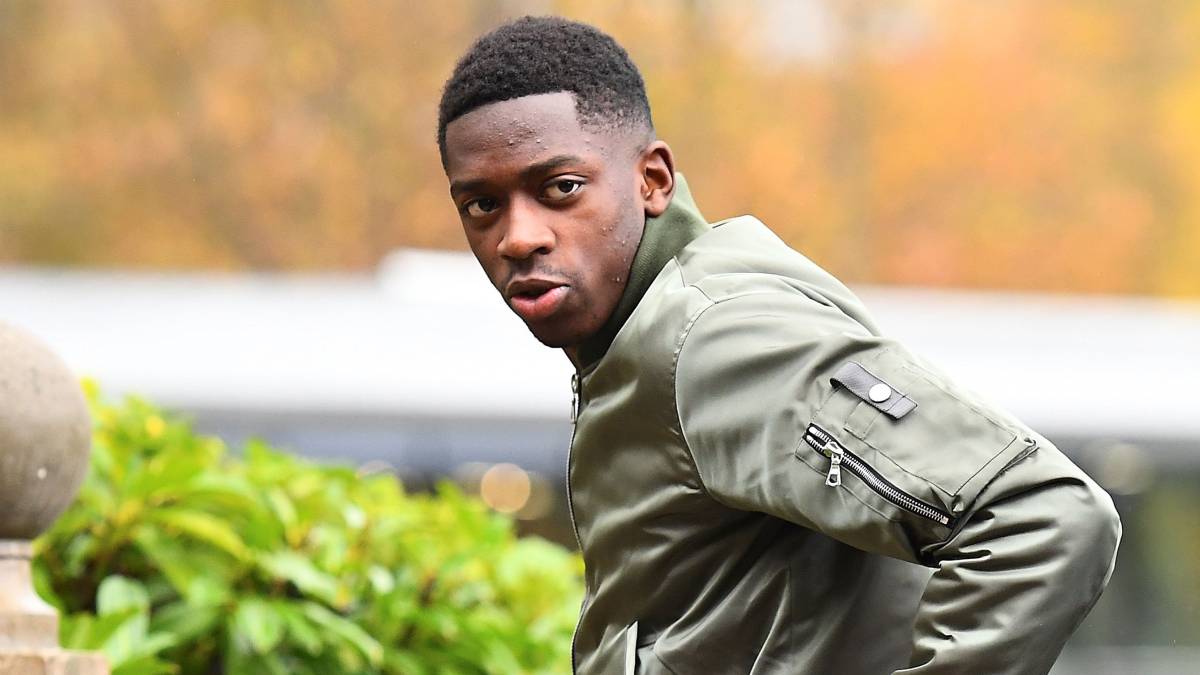 Dembéle fue multado ayer por no acudir al entrenamiento del Borussia.