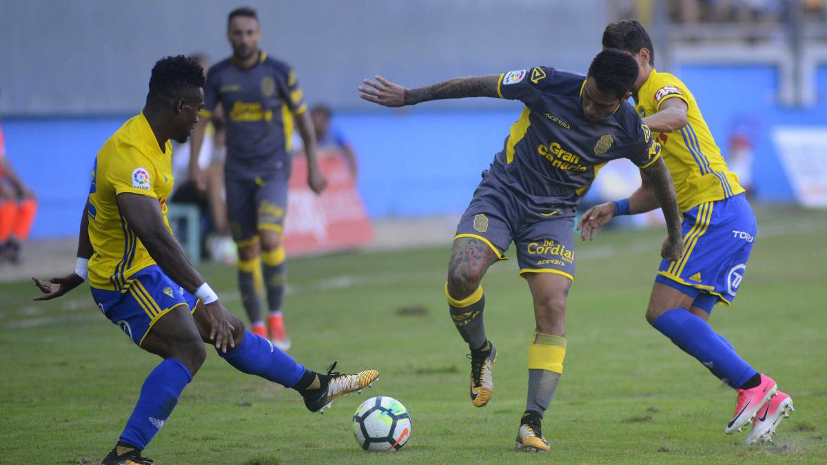 Un gol de Calleri lleva a Las Palmas a la final del Carranza