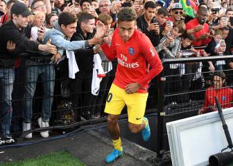 Locura por Neymar : Ya vendió más camisetas que Di María en un año