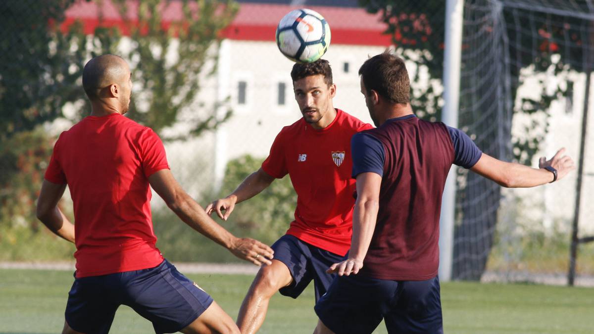 Jesús Navas durante un entrenamiento.