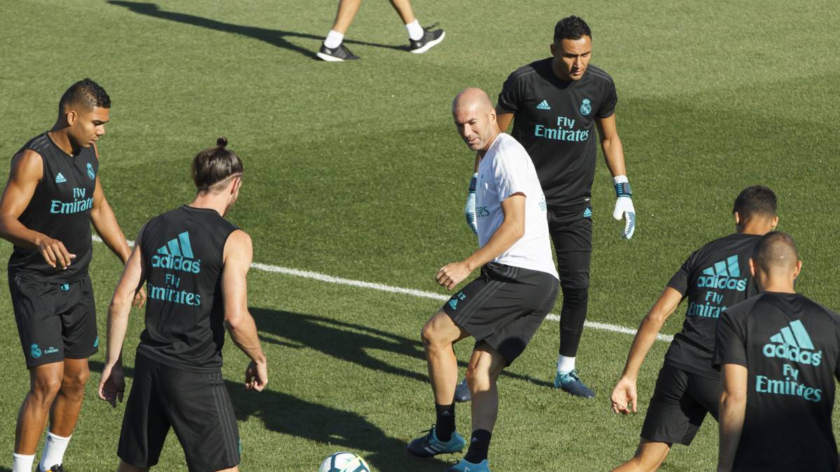 Sigue el Deportivo de la Coruña vs Real Madrid en directo, jornada uno de la Liga Santander, que se juega desde las 22:15 horas en el estadio de Riazor.