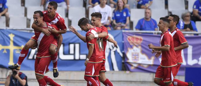 El Rayo resiste ante el Oviedo y suma los primeros tres puntos
