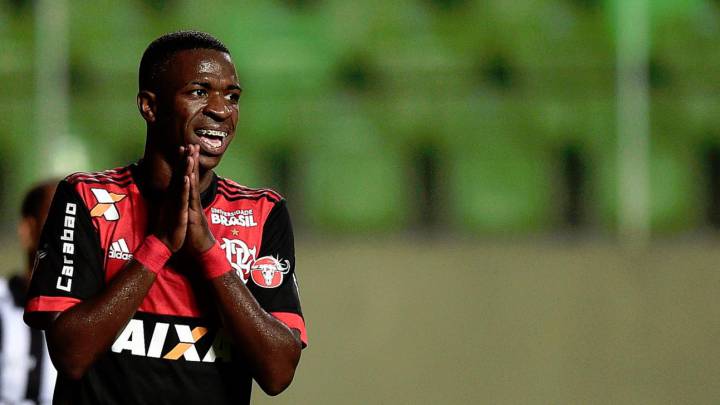 Vinicius Junior durante un partido de Flamengo.
