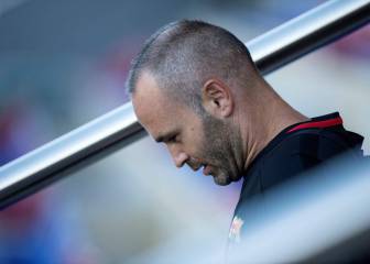 Iniesta no se ve en el Barça: sus cuatro posibles destinos