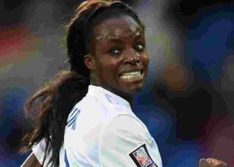 Aluko acusa al seleccionador feminino inglés de racista
