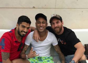 Messi y Piqué retan al Barça fotografiándose con Neymar