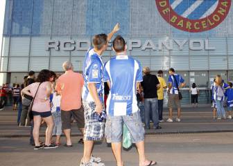 La festiva Fan Zone dio paso al sentido silencio