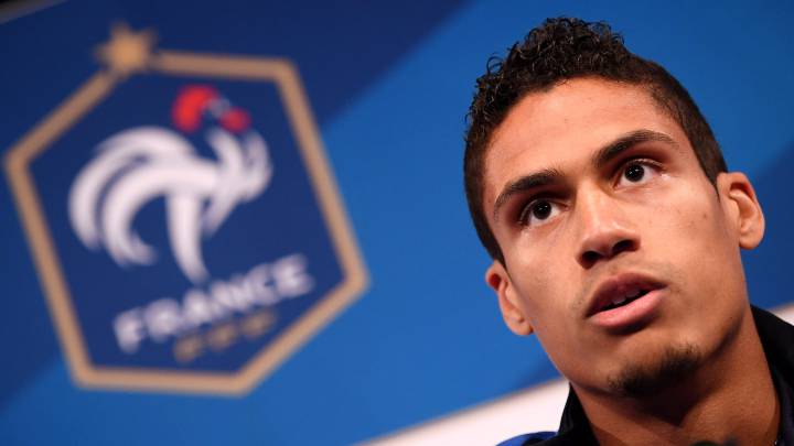 Varane no estará con Francia ante Holanda y Luxermburgo por lesión