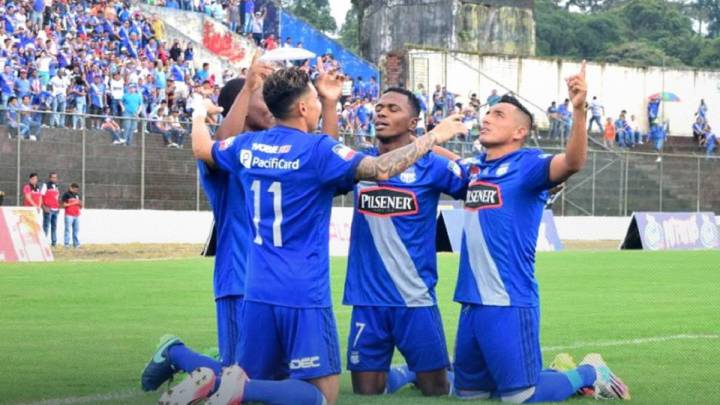 Así vivimos el Católica 3-1 Emelec: liga ecuatoriana