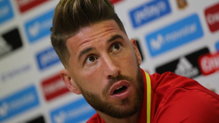 Sergio Ramos: "Piqué has always been a shining example for Spain"