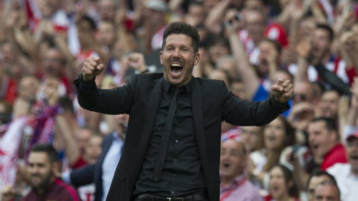 Simeone celebra un gol.