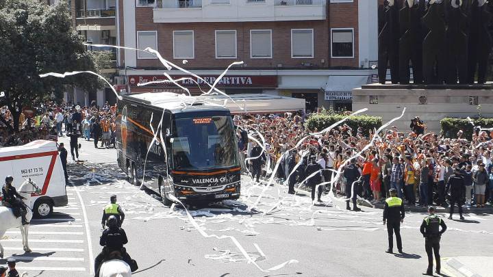 Autobús del Valencia.