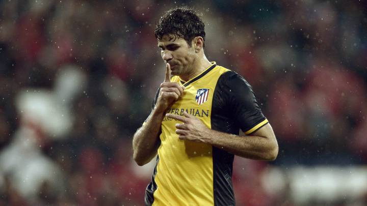 Diego Costa celebra su gol en San Mamés.