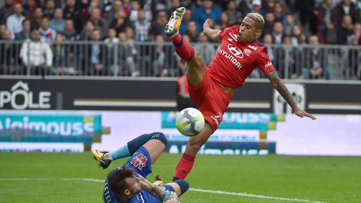 El Lyon empata ante el Angers; Mariano volvió a marcar