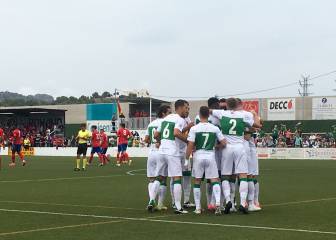 Saguntino y Elche madrugan y firman un empate justo