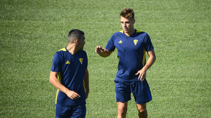 Brian Oliván: "El equipo no puede perder su identidad"