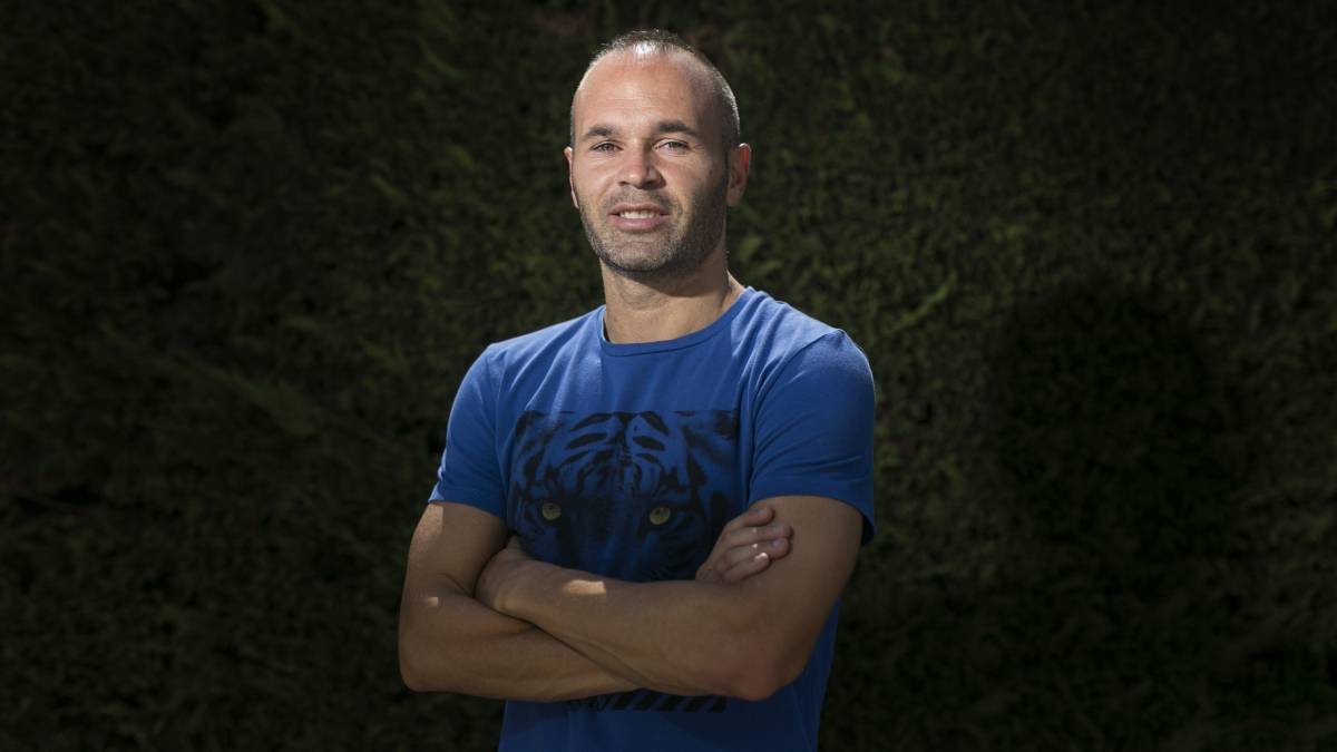 Iniesta hace un llamado para que cese conflicto político en Cataluña Iniesta hace un llamado para que cese conflicto político en Cataluña