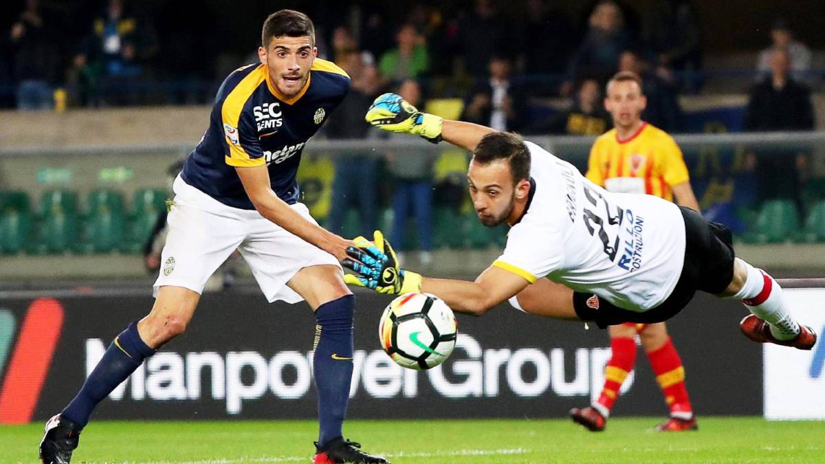 El Verona logra su primer triunfo del año y hunde al Benevento