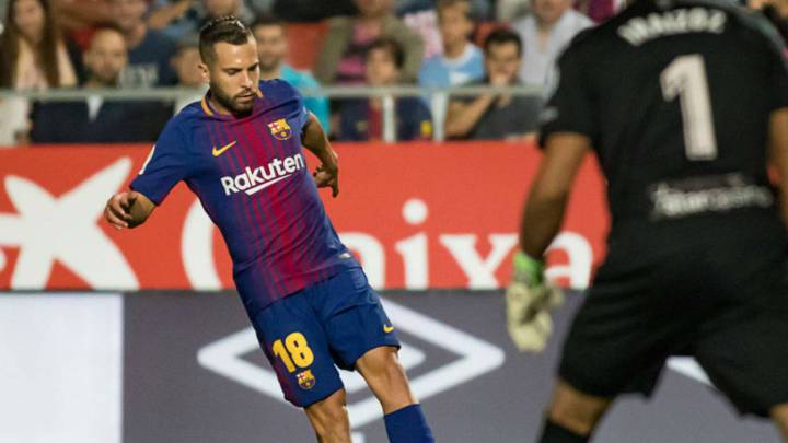 Jordi Alba, baja ante Olympiacos.
