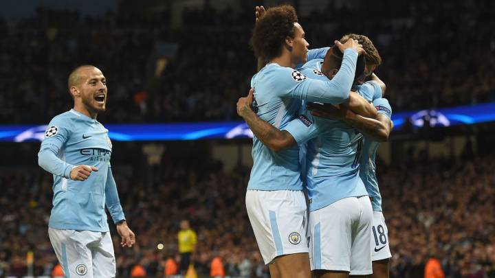 Los jugadores del Manchester City celebran un gol.