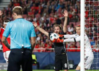 Mou, tras el error de Svilar: