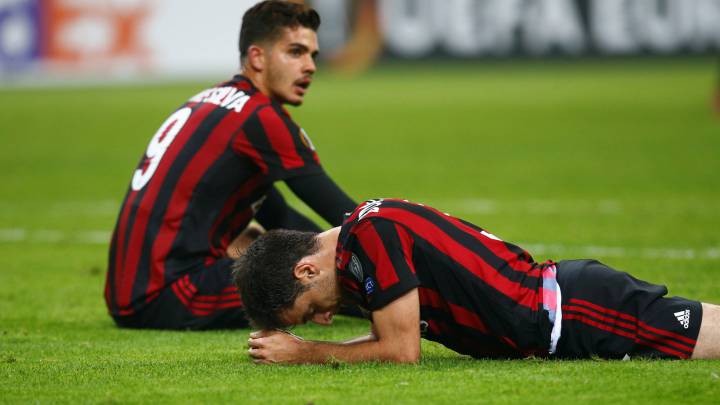 El Milan no pudo con el AEK
