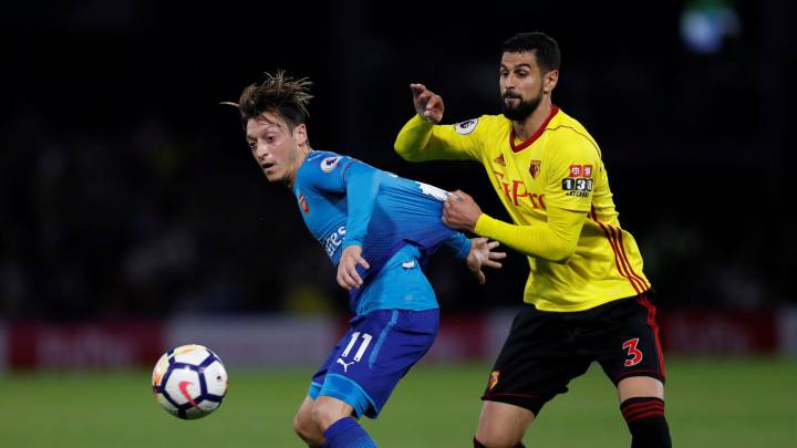 Özil firmará por el United, lo confiesa a sus compañeros
