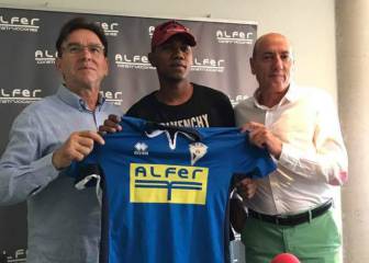 Willian, jugador del Manchego, ingresado tras un navajazo