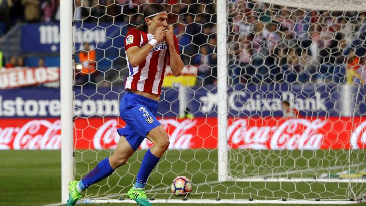 Filipe Luis llega a los 200 partidos de Liga con el Atlético de Madrid.