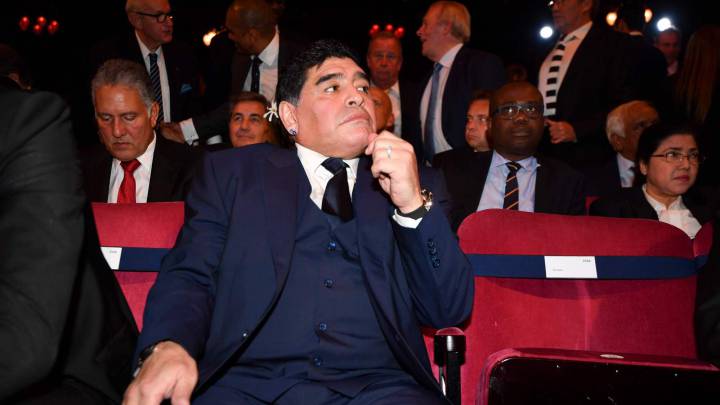 Maradona: "Sampaoli es falso, mediocre y se cree más de lo que es"