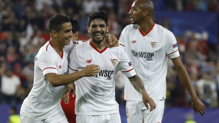 El Sevilla cumple sufriendo