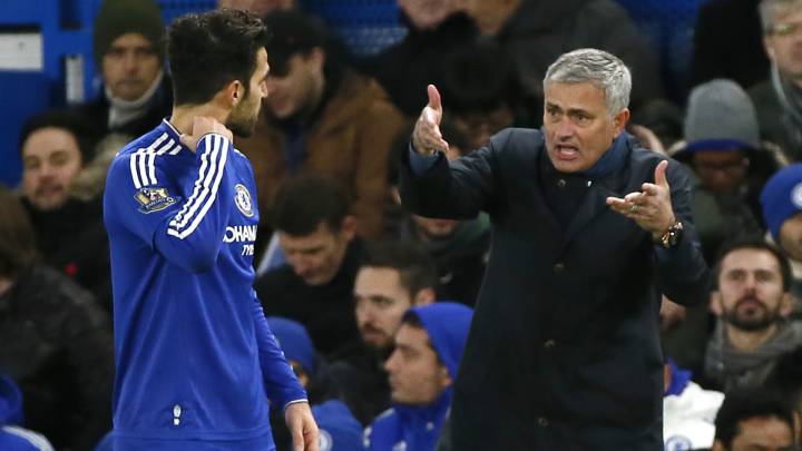 Cesc Fàbregas y José Mourinho, durante la etapa que coincidieron en el Chelsea.