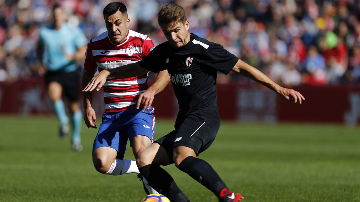 Sigue el Granada vs Sevilla Atlético en vivo y en directo online, jornada 14 de LaLiga 1|2|3, que se disputa desde las 12:00 horas en el Nuevo Los Cármenes