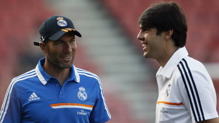 El francés, Zinedine Zidane y el brasileño, Kaka.