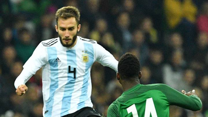 El defensa del Betis Germán Pezzella, cedido en la Fiorentina, aseguró que quiere que el club viola ejecute la opción de compra y quedarse en Italia así.