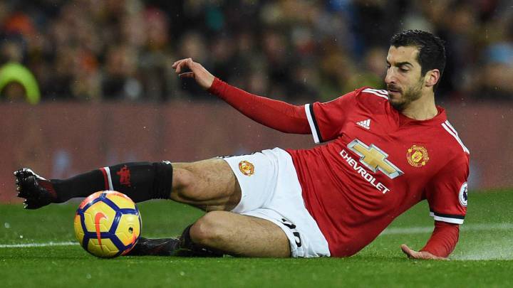 Henrikh Mkhitaryan con el Manchester United.