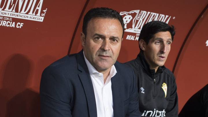 Salmerón: "El Murcia va al Camp Nou con ganas de competir"